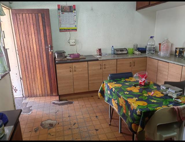4 BEDROOM HOUSE FOR SALE IN PRETORIA WEST